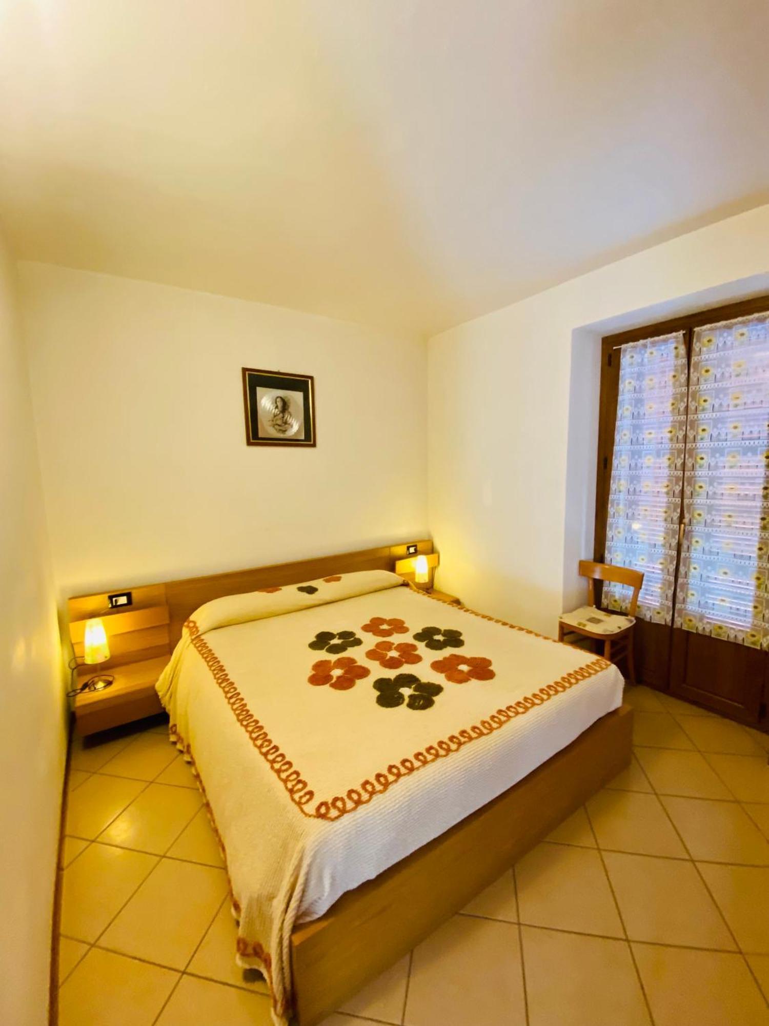 Casa Giuliana Apartment Teglio Luaran gambar